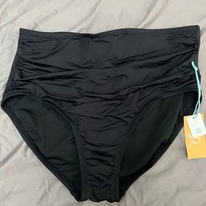 NWT High Waisted Runched Bikini Bottom